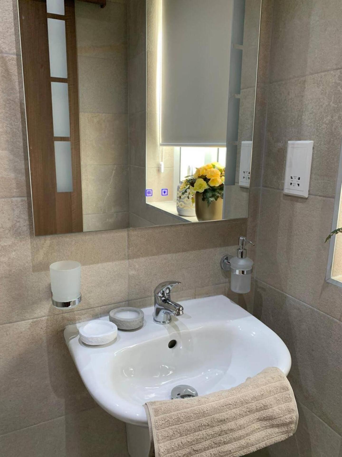 メーリッハTa'Lonza Luxury Near Goldenbay With Hot Tub App1アパートメント エクステリア 写真